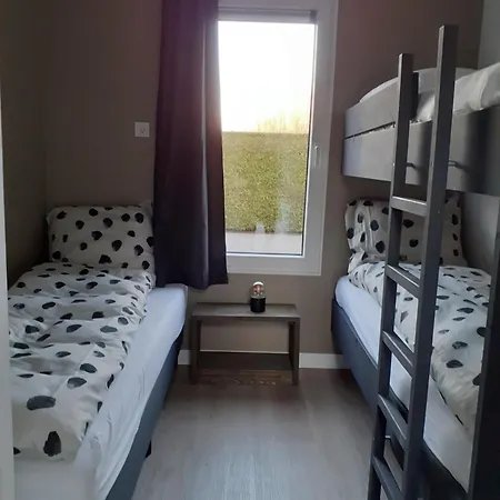 Vakantieverblijf Te Plak Tzummarum Exterior foto